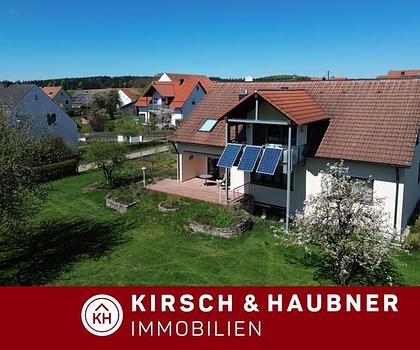 Ein Stück Dorfidylle: Zweifamilienhaus mit großem Garten!
Trautmannshofen